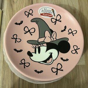 DISNEY Minnie Mouse Set Of 4 Witch Appetizer Plates, NIB